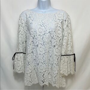 Elegant White Lace Women's Top